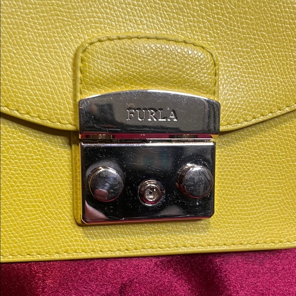 Furla Metropolis Leather Crossbody Bag EUC - Picture 3 of 11
